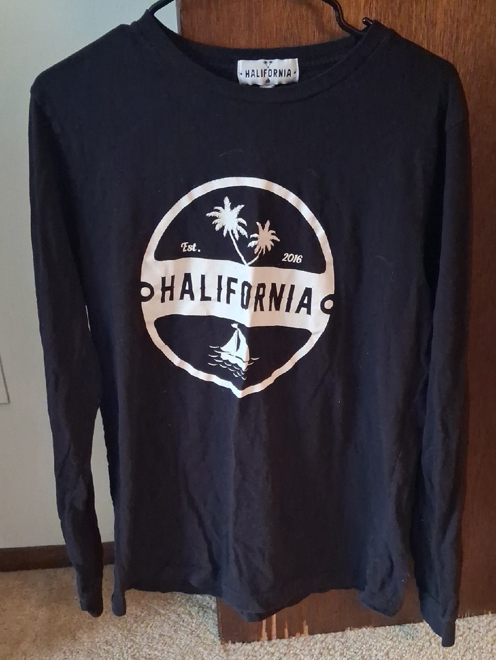 🚨5/$20🚨Long Sleeve Halifornia Shirt